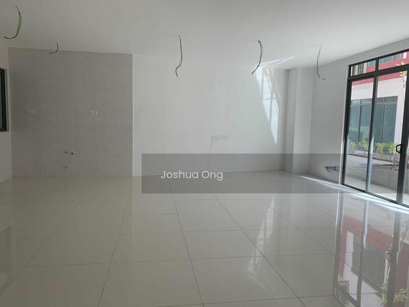 Terrace house at Ayer Itam - 1