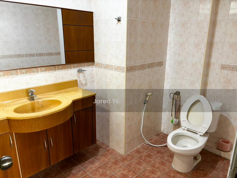 De Summit Condominium - 3