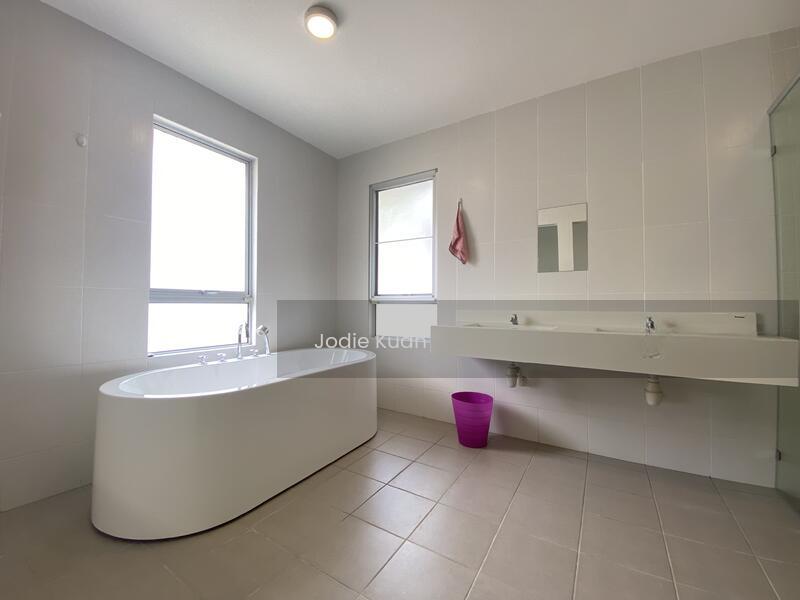 MontBleu Residence - 4