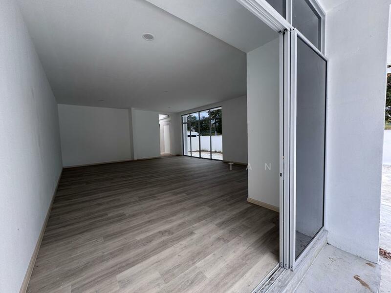 Lorong Sempadan, Taman Rifle - 4