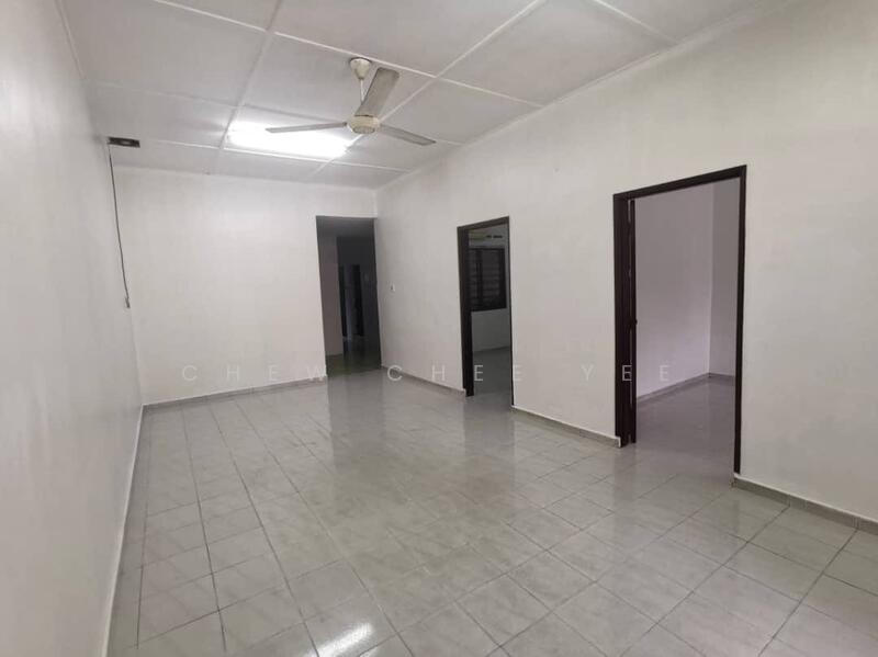 Tun Aminah Tun Aminahs Single Storey Tun Aminah Single - 1