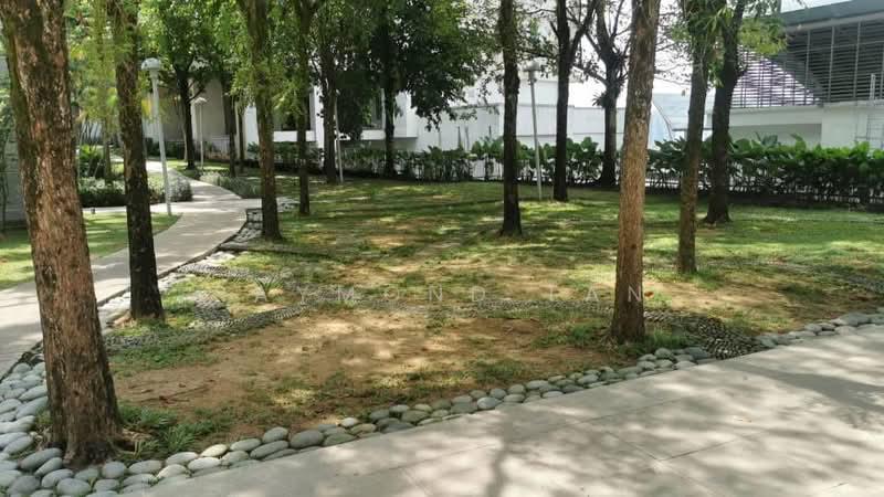 Metropolitan Square - 4