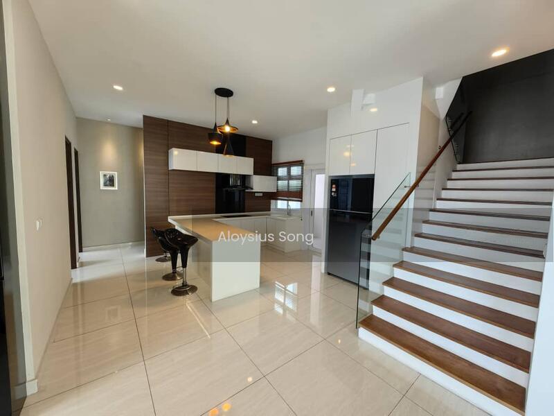 Twin Galaxy (Dwi Galaksi) - 3