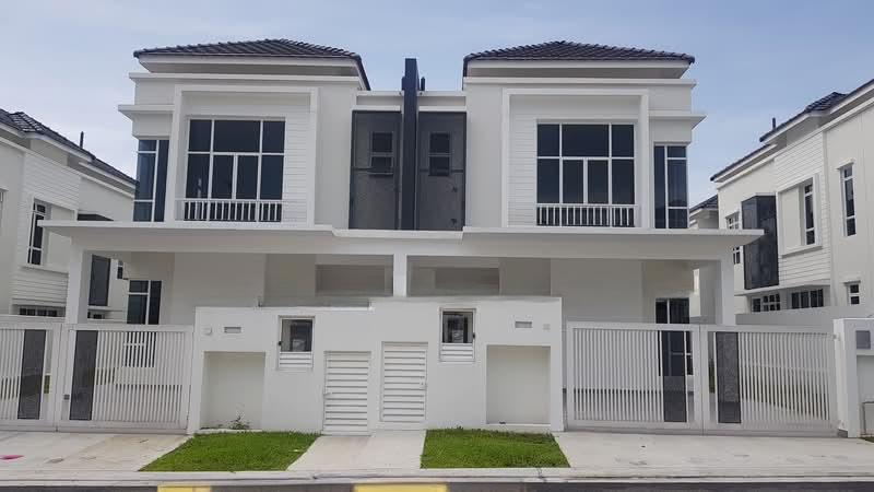 Setia Tropika Setias Tropikas Setias Tropikas - 1