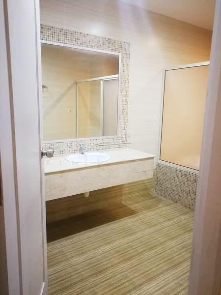 The View Condominium - 4