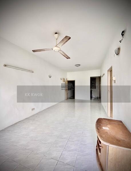 Eden Seaview Condominium - 3