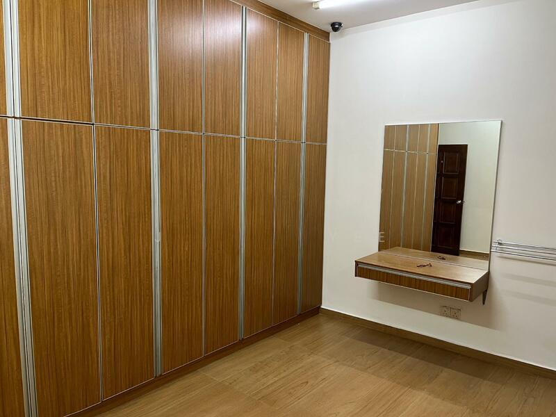 Taman Overseas Union (Taman Oug) - 3