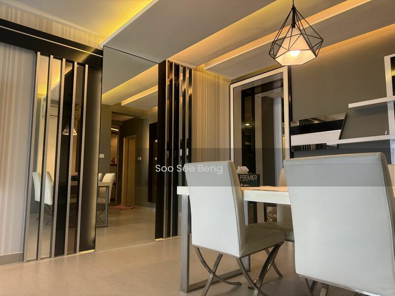 Metropolitan Square - 4