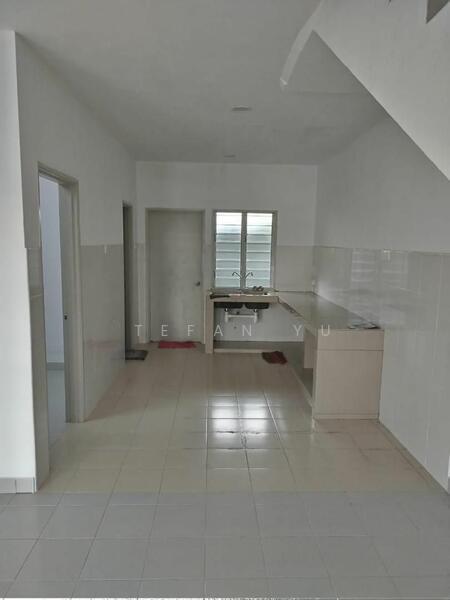 Jalan Wau Kikik Bandar Layangkasa, Pasir Gudang, Johor / Full Loan - 5