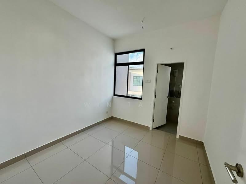 Adda Heights @ Green Avenue - 4