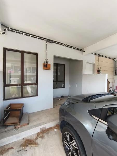 Bandar Tasik Kesuma - 2