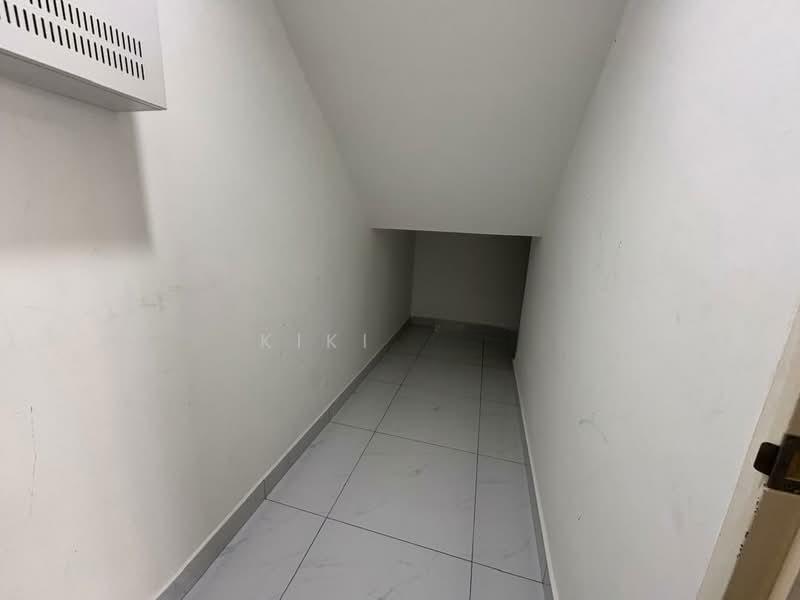 The Grassten 26’x75’ @ Eco Botanic - 5