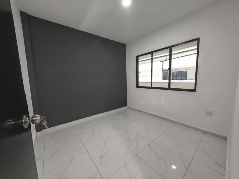 Rumah Pangsa Permas Jaya - 2