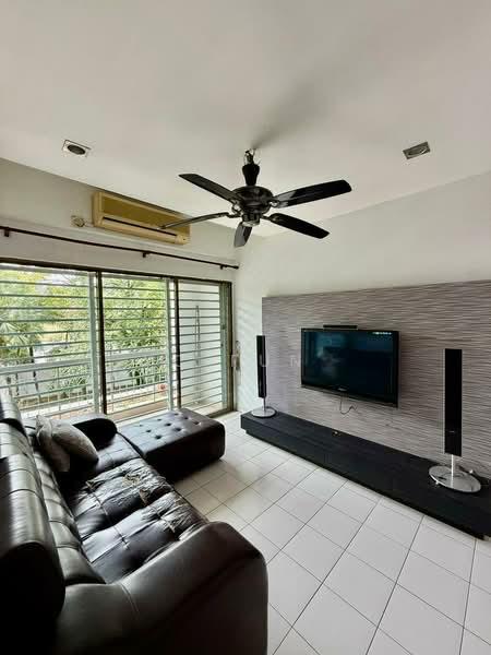 Danga View Apartment - 1