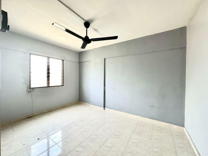 Aman Putra Apartment - 3