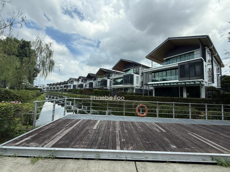 Senibong Cove - Isola Grandeur - 2