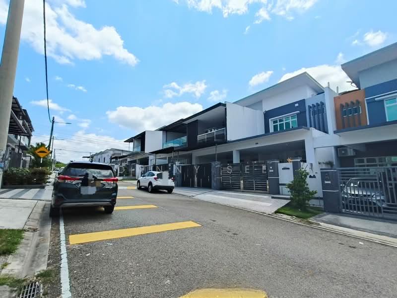 Taman Impiana Kulai Kelapa Sawit Double Storey Terrace House - 1