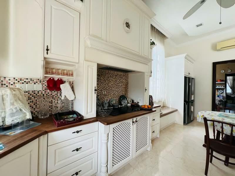 Perdana Lakeview East - 4