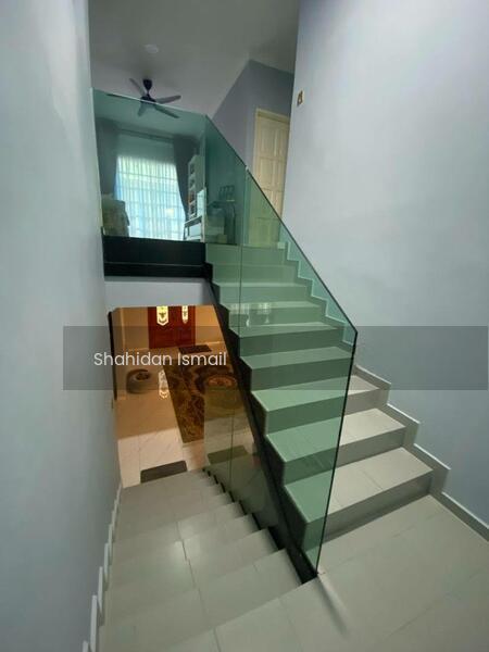 TAMAN MELEWAR - 5