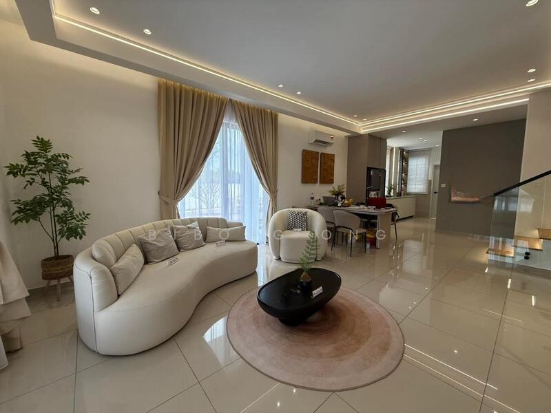 Freehold Double Storey Batu Berendam Brand New near Infineon near Tol - 1