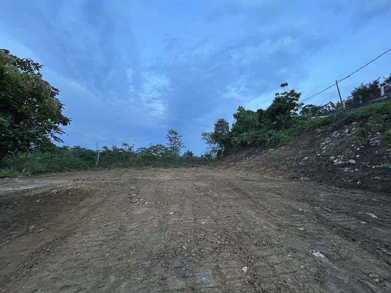 Tanah belakang KOMBES Paroi bandar seremban - 4