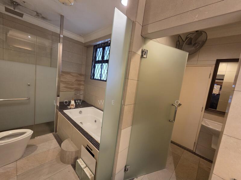 Maxwell Towers - 4