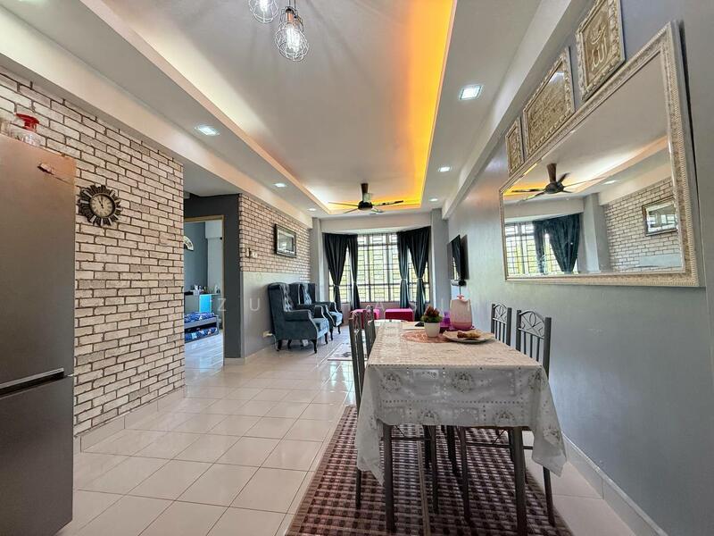 Kristal Heights 2 - 3