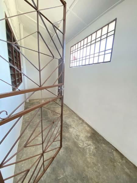 Taman Johor Jaya - 3