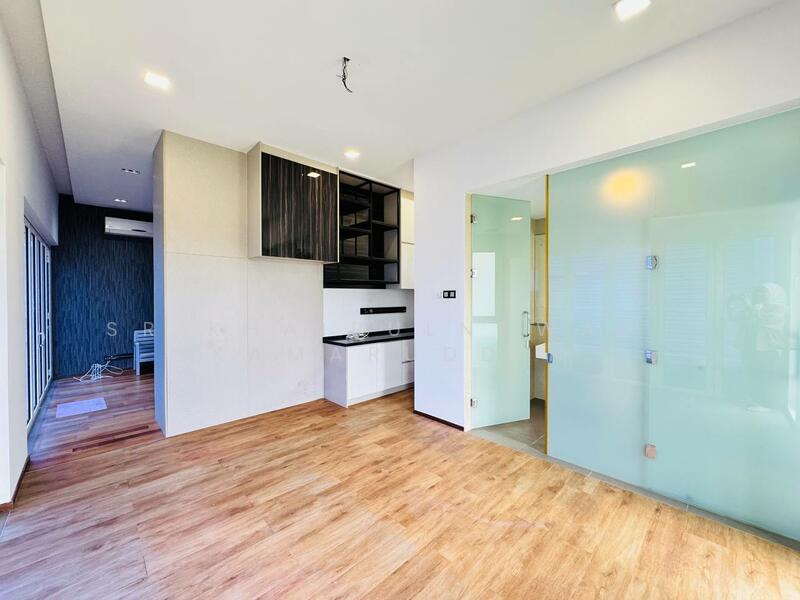 Lakefront Villa - 3