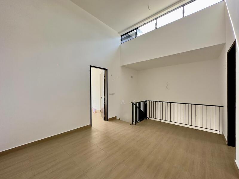 LENA RESIDENCE - 4