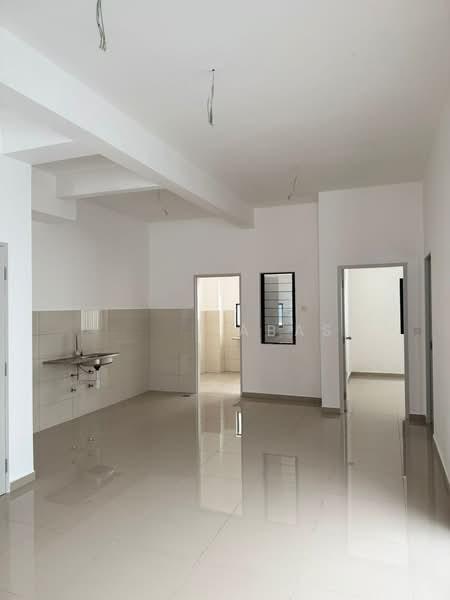 Double storey terrace Musika Caprica Setia Alam - 4