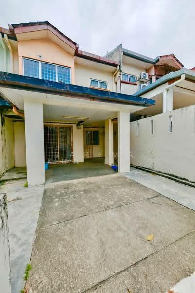 Taman Puncak Jalil - 1