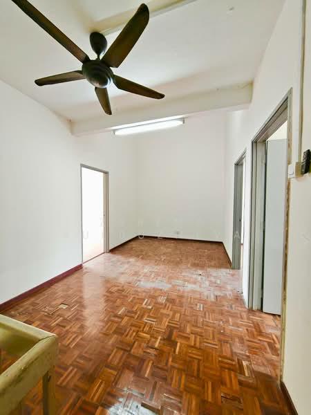 Taman Puncak Jalil - 4