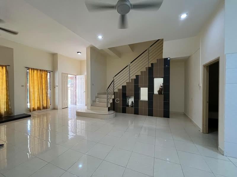 Botani Freehold 2.5 Storey Terrace House For Sale - 1