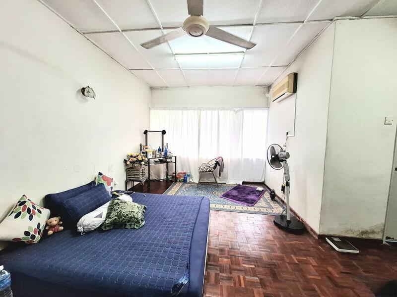 Taman Kelab Ukay - 3