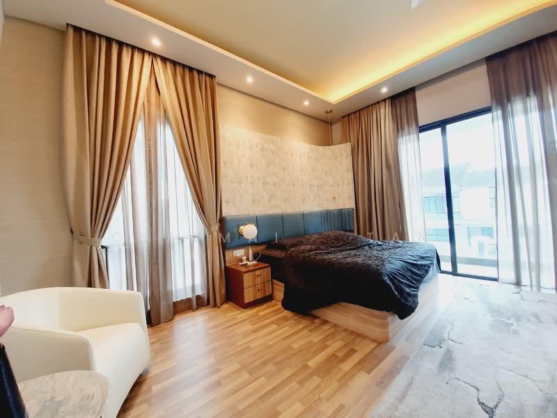 Subang Bestari - 4