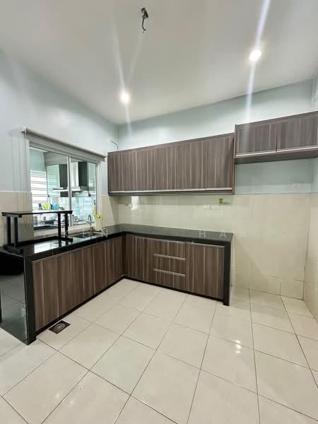 Bandar puteri - 4
