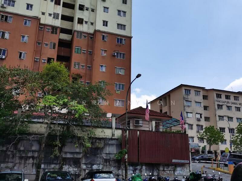Pangsapuri Damai Mewah B - 4