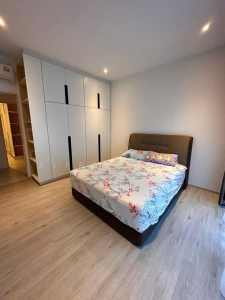 Royal Richmond Gold - 5