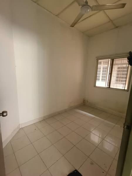 Taman Megah Cheras Apartment - 3