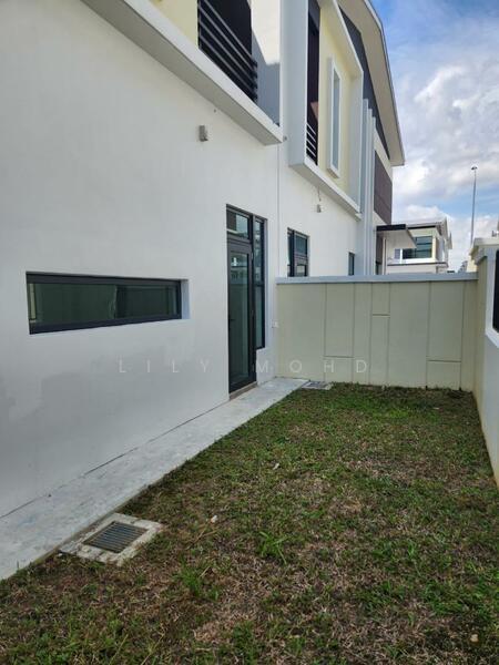 TAMAN IMPIAN EMAS (HONEYDALE RESIDENCE) - 4