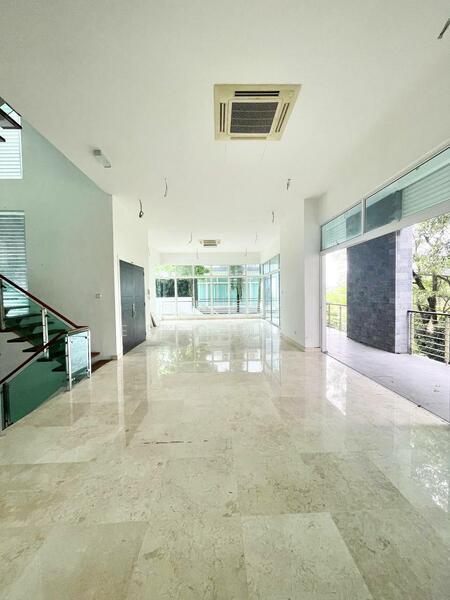 RESIDENCE AT THE PEAK @Straits View - 3