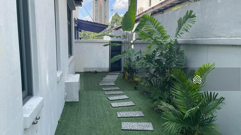 The Residence - 5