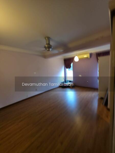 Semi-D house at Seksyen 6 - 5