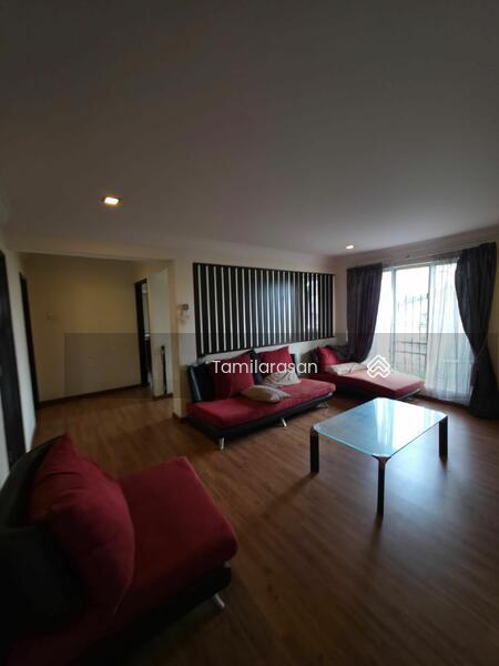 Semi-D house at Seksyen 6 - 3