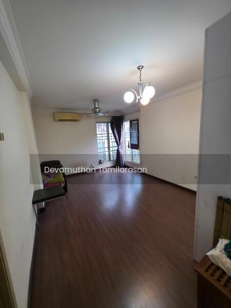 Semi-D house at Seksyen 6 - 2