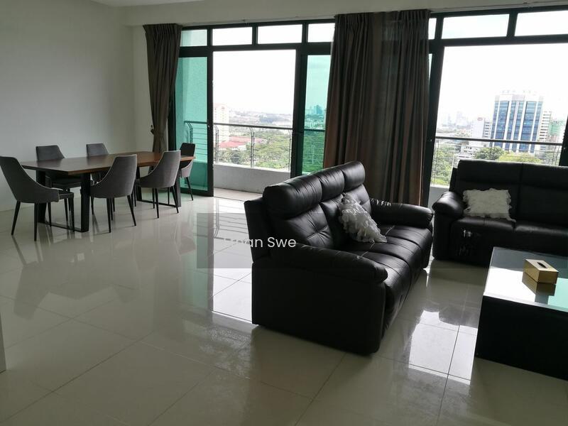 Tropicana Avenue - 3