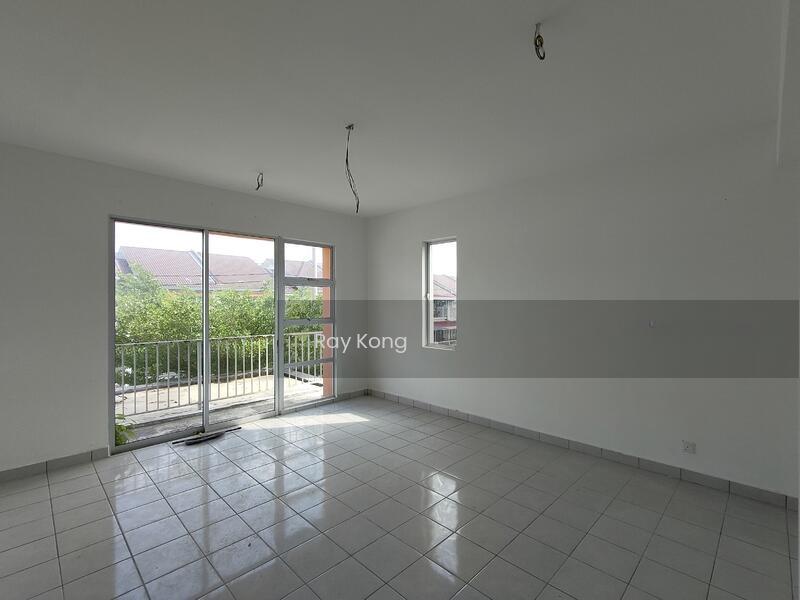 Terrace house at Kampar - 3