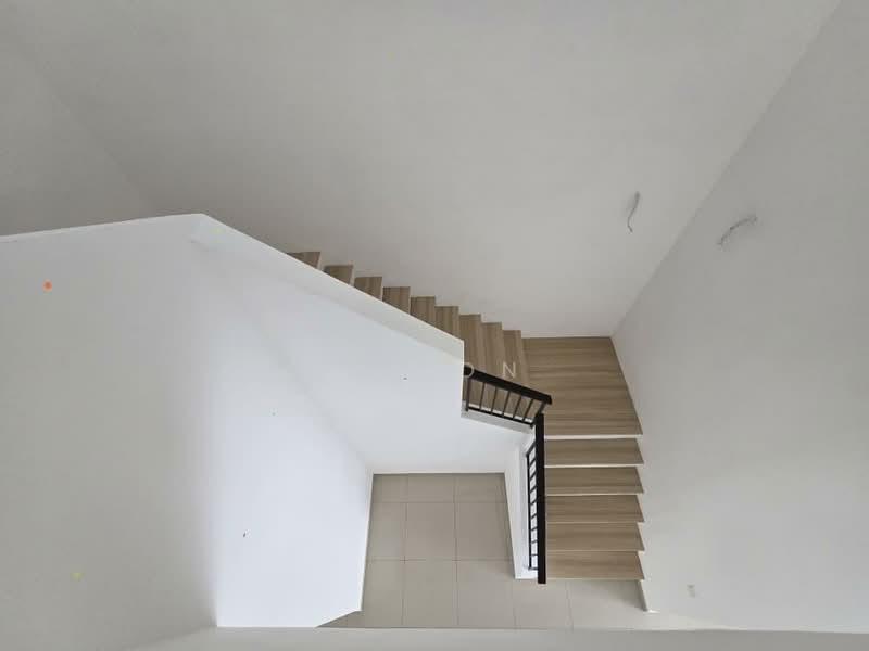 RESIDENSI BOTANI 3 - 5