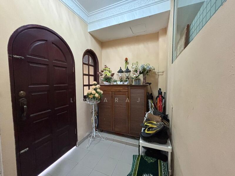 Taman Selaseh Batu Caves - 4